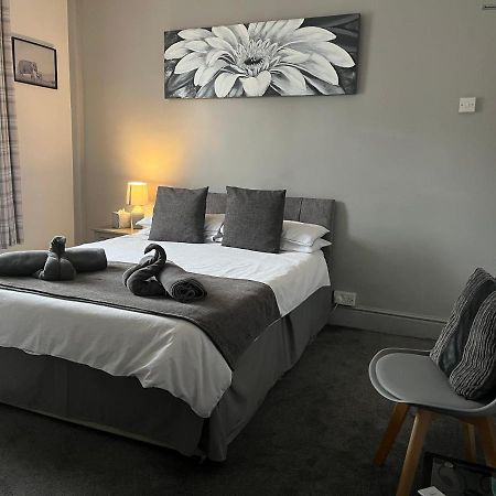 The Swan Hotel Kington  Exterior foto